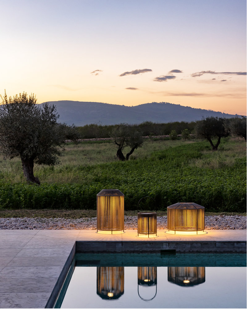 Mora lantern large