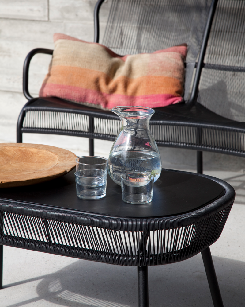 Loop coffee table