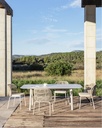Kodo dining table