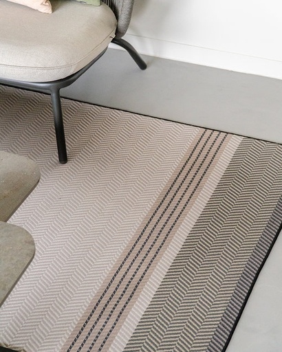 Toundra outdoor rug small
